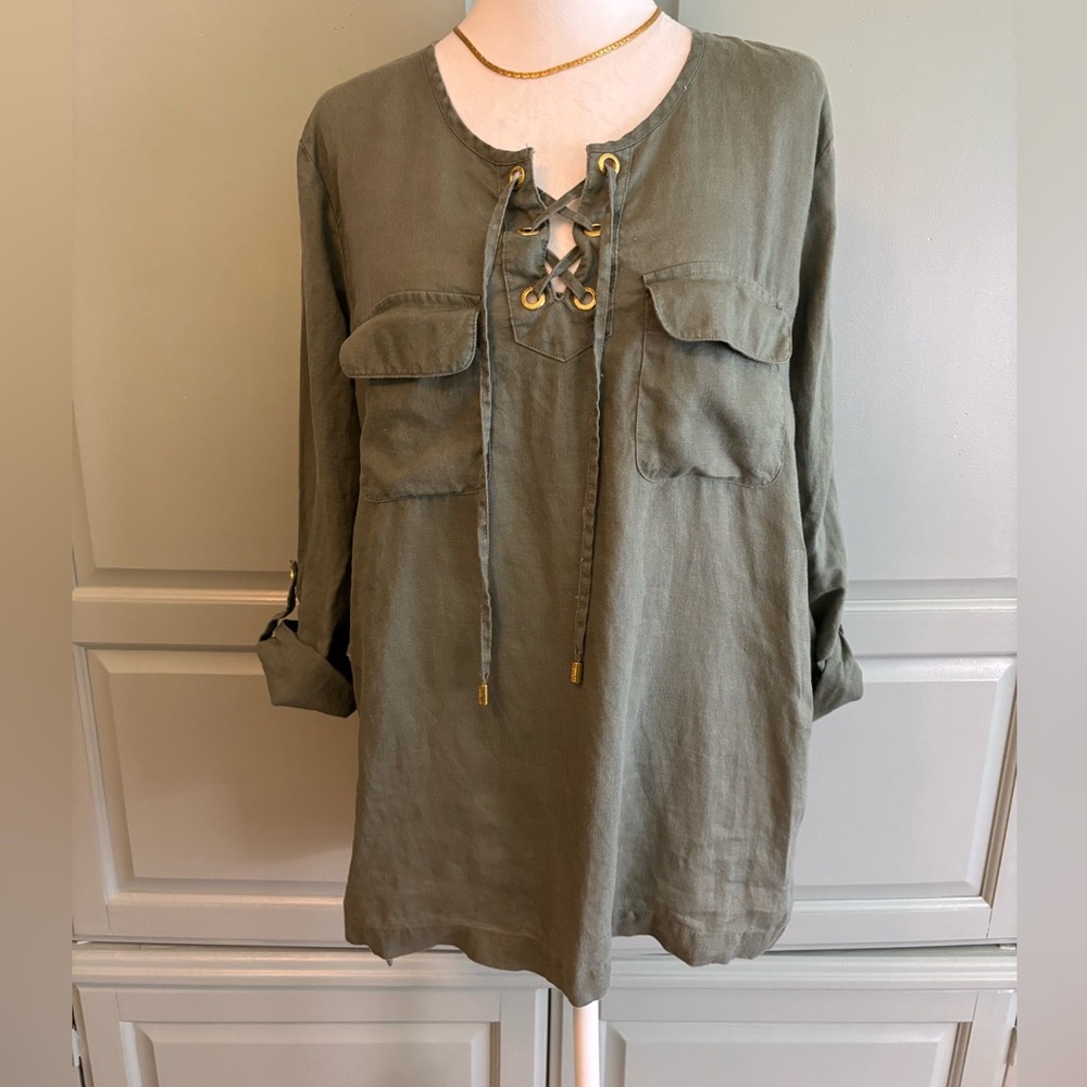 100% linen full/3/4 sleeve army green company Ellen Tracy woman’s sz medium top